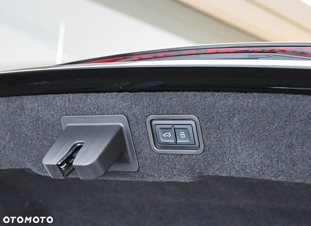 Audi A8 - 13