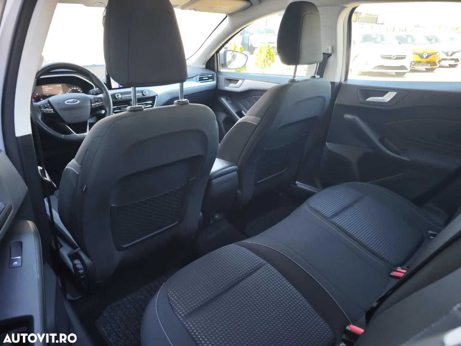 Ford Focus Turnier 1.5 EcoBlue Start-Stopp-System Aut. ACTIVE - 13