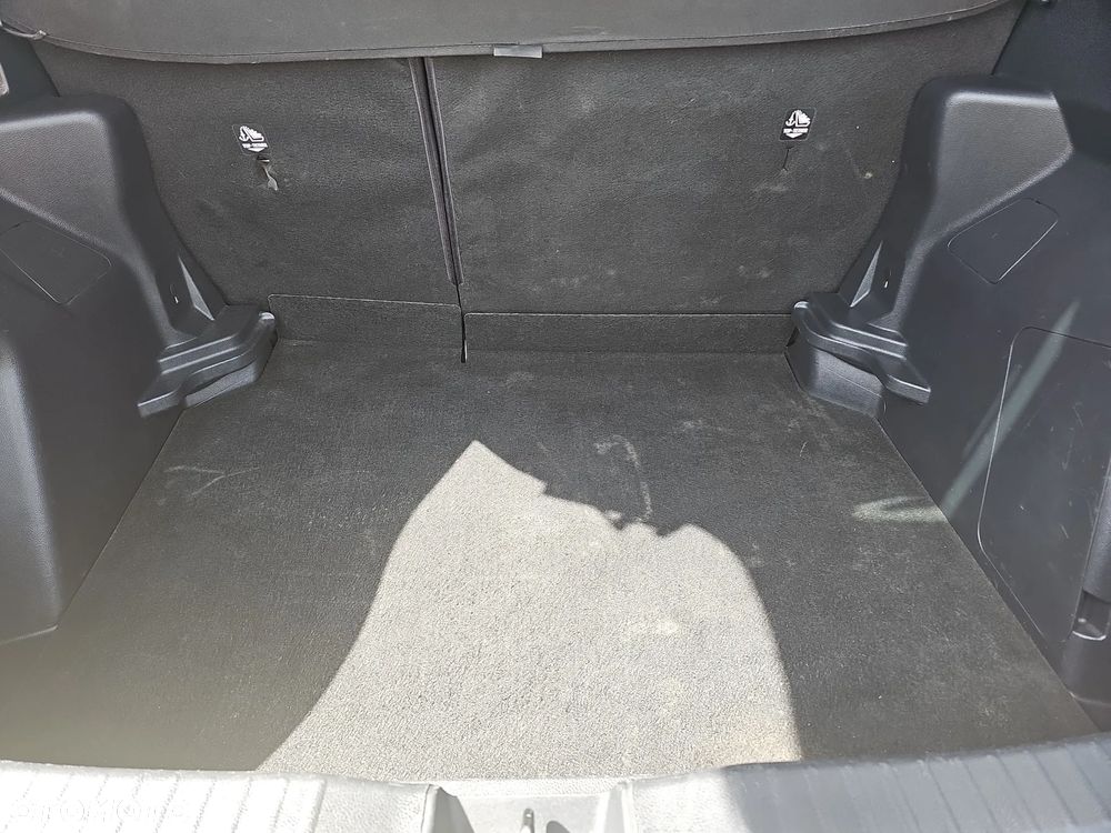 Toyota Yaris Cross - 19