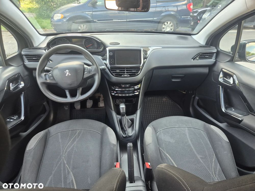 Peugeot 208 1.2 PureTech Allure - 9