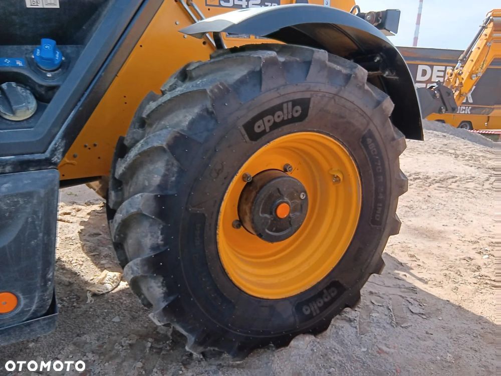 JCB 542-70 Agri - 8