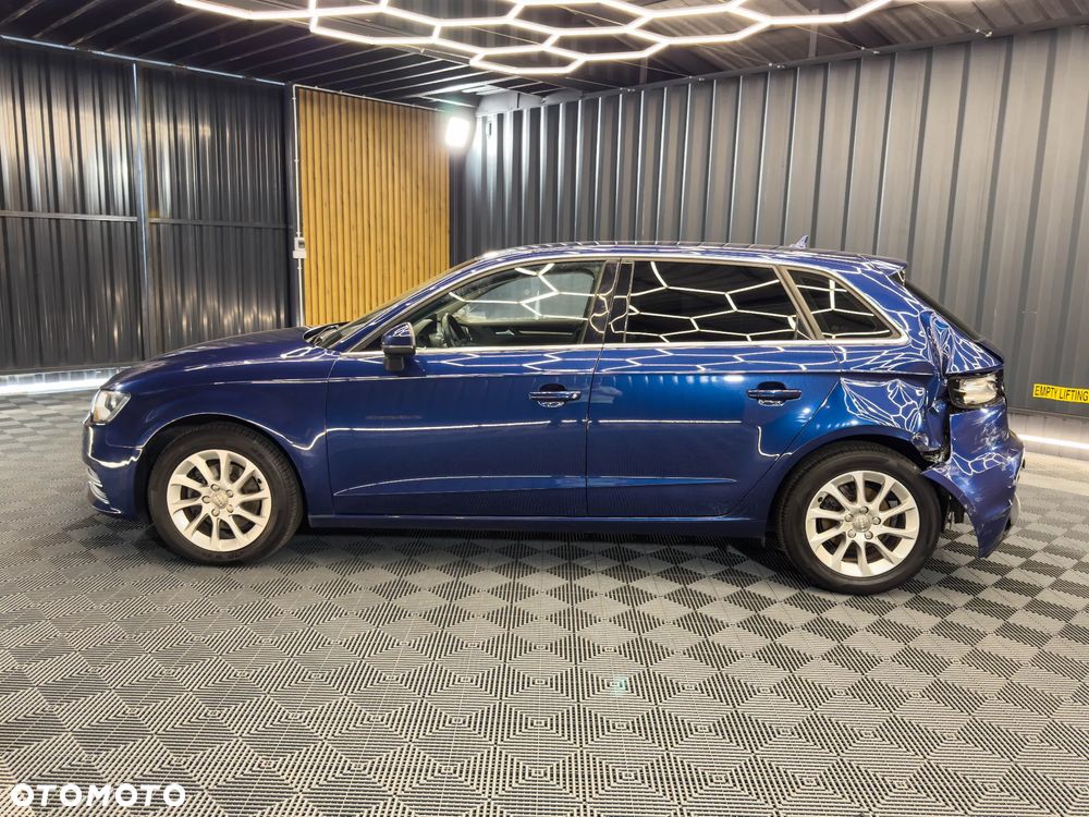 Audi A3 Sportback 1.6 TDI ultra Attraction - 9