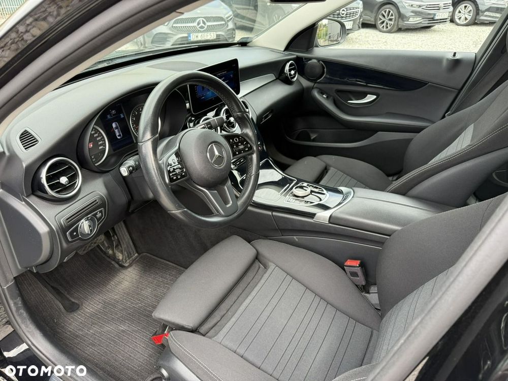 Mercedes-Benz Klasa C 180 9G-TRONIC - 12