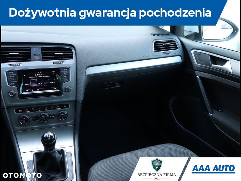 Volkswagen Golf - 9