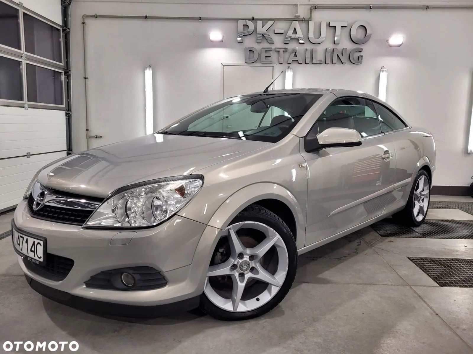 Opel Astra TwinTop 1.8 Cosmo - 27