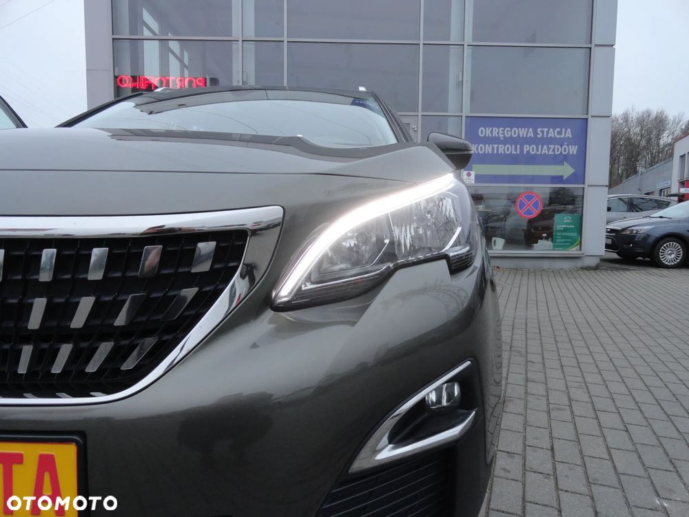 Peugeot 3008 1.5 BlueHDi Allure S&S - 23