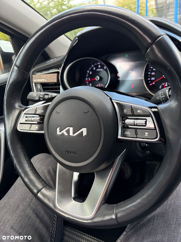 Kia Ceed 1.5 T-GDI Business Line Plus DCT - 23