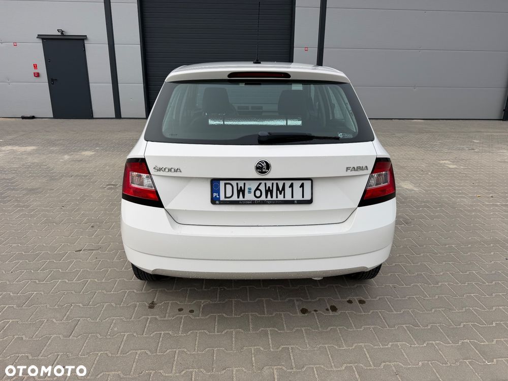 Skoda Fabia 1.2 TSI Active - 6