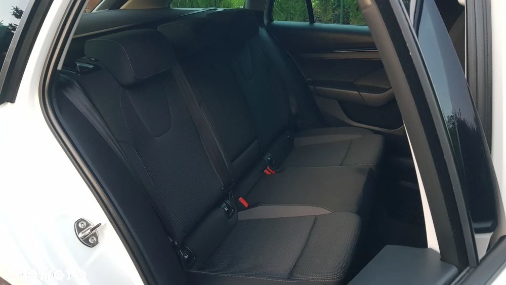 Skoda Octavia 2.0 TDI Edition Plus - 34