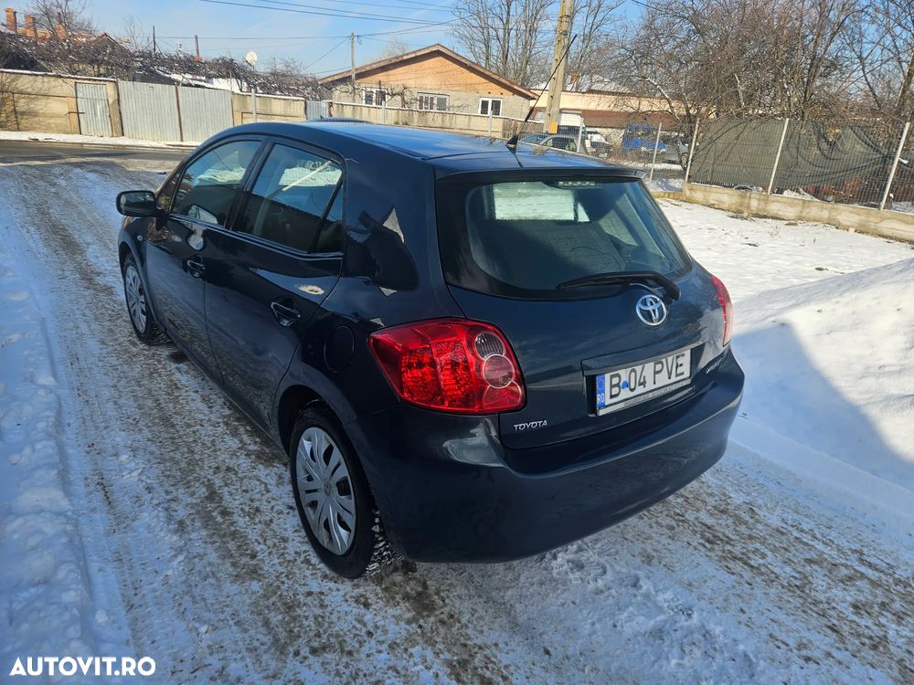 Toyota Auris 1.4 D-4D Luna - 3