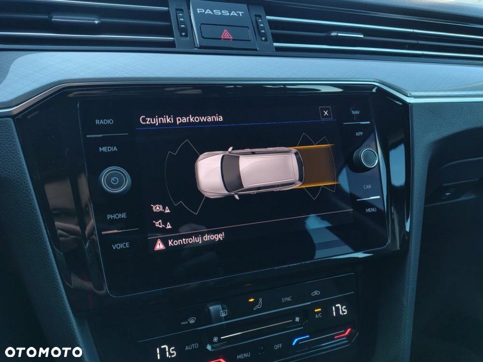 Volkswagen Passat - 27