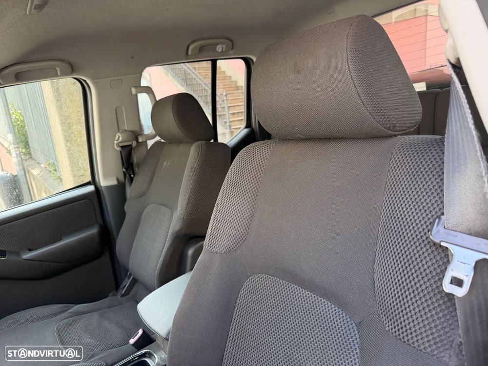 Nissan Pick Up 2.5 TD CD Navara XTr+Box+CD - 14