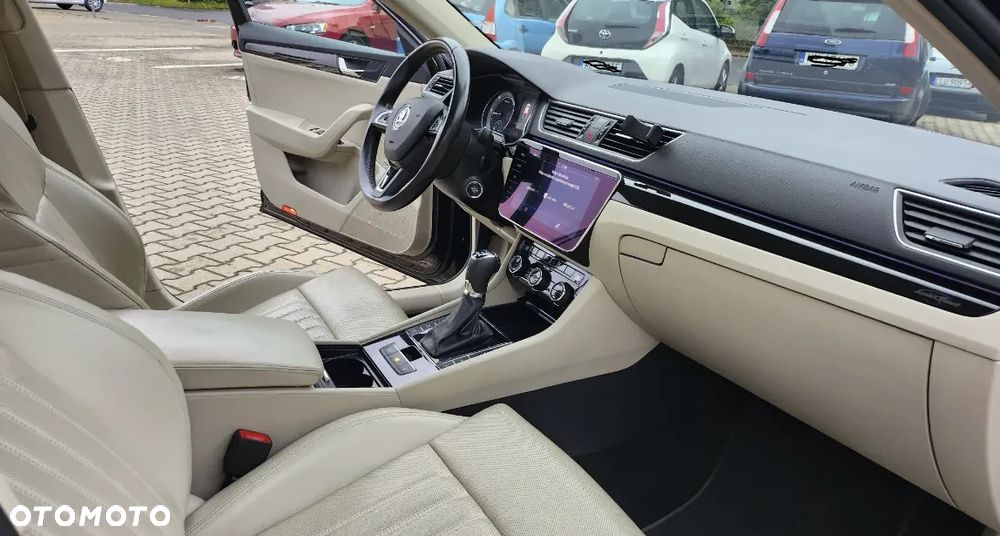 Skoda Superb 2.0 TDI 4x4 L&K DSG - 5
