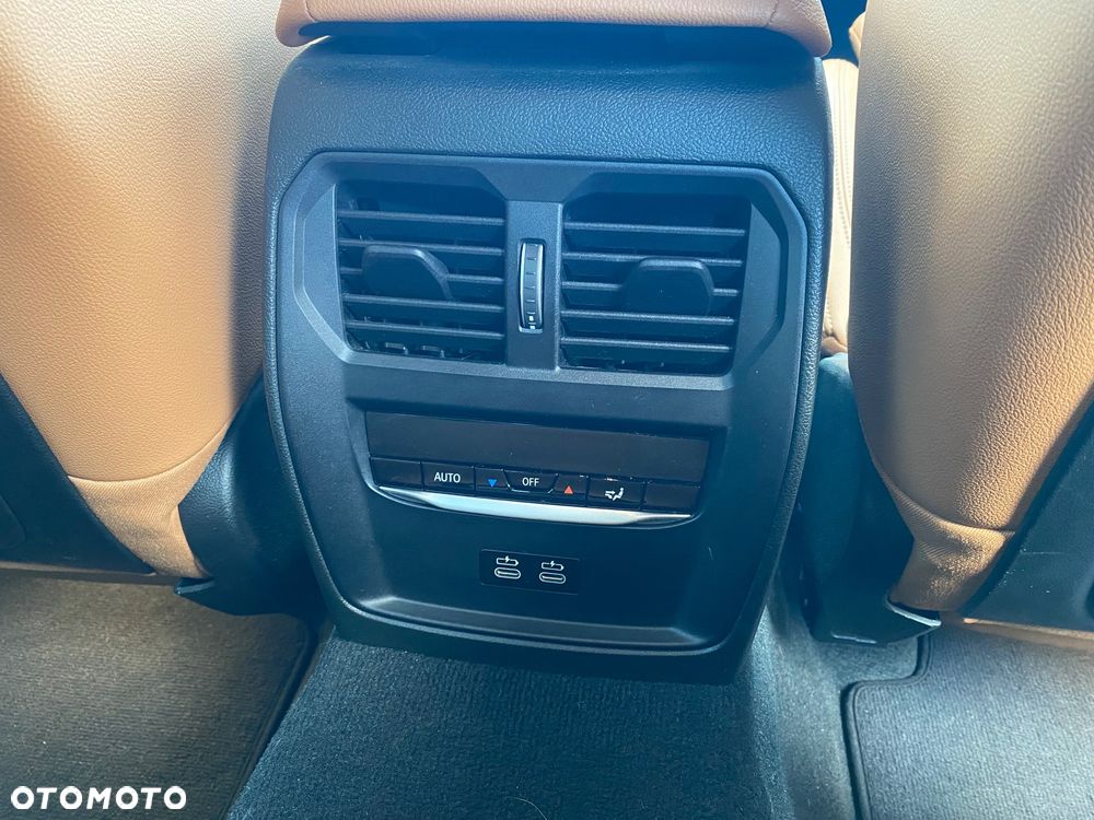 BMW Seria 3 318i Advantage sport - 21