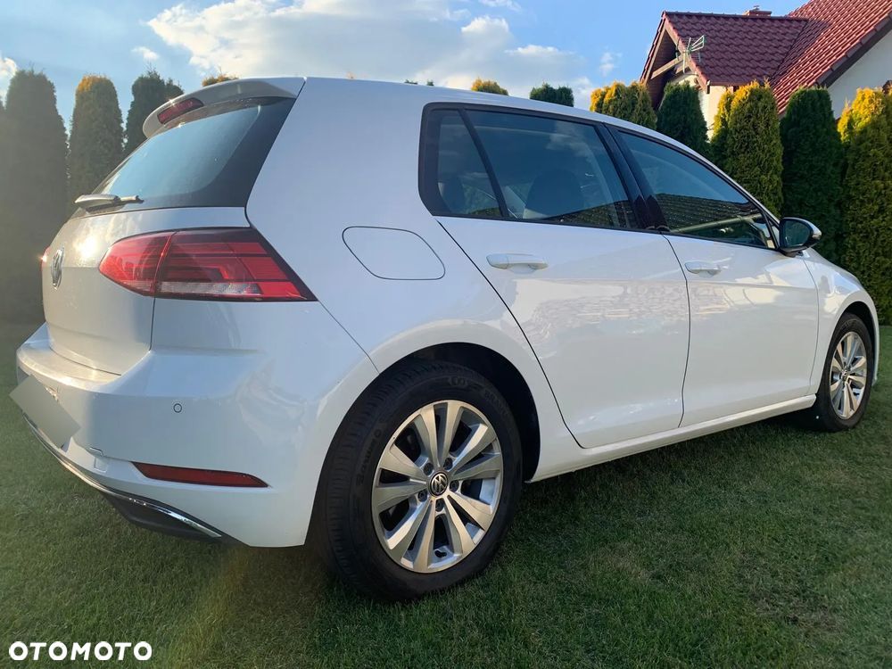 Volkswagen Golf - 3