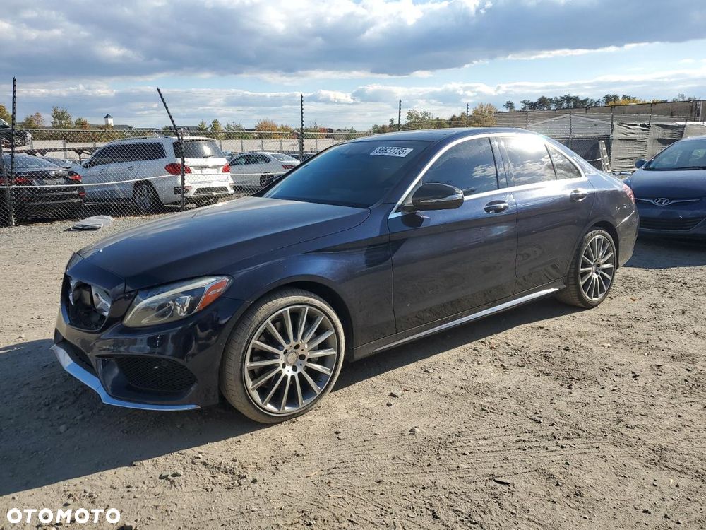 Mercedes-Benz Klasa C 300 9G-TRONIC AMG Line - 2