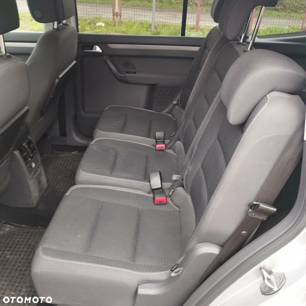 Volkswagen Touran 2.0 TDI DPF Comfortline - 14