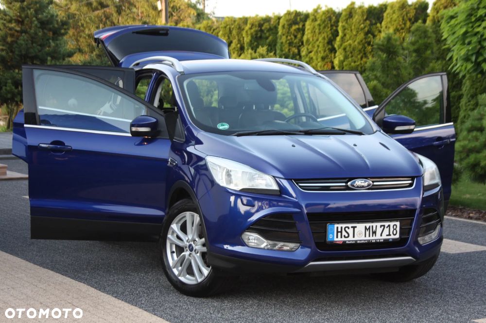 Ford Kuga 1.6 EcoBoost 2x4 Titanium - 1