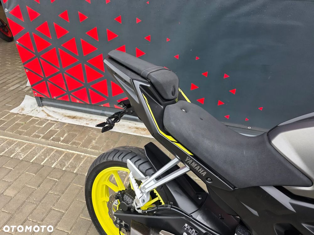 Yamaha MT - 21