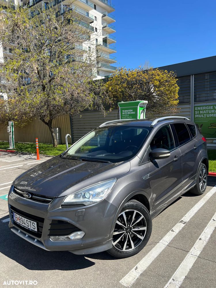 Ford Kuga 2.0 TDCi Powershift 4WD Titanium - 2