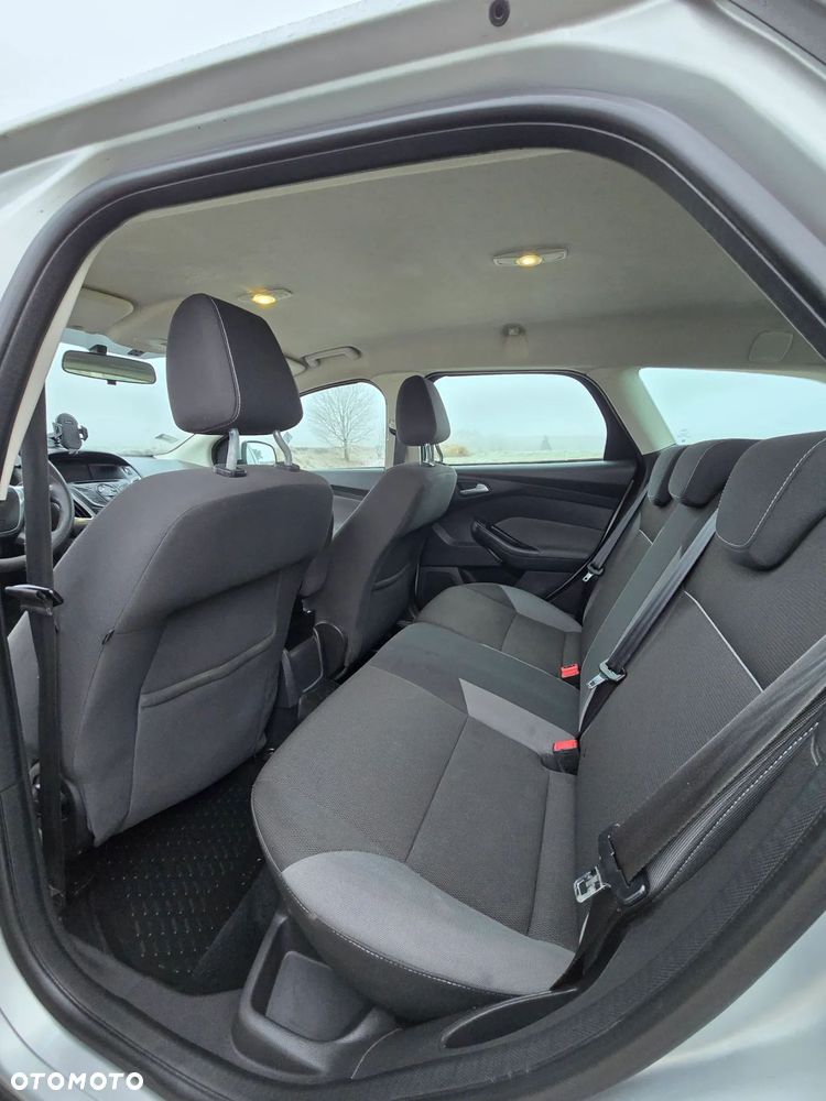 Ford Focus - 8