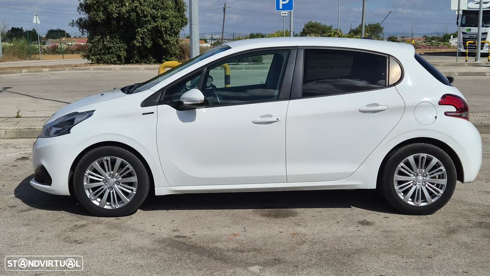 Peugeot 208 1.5 BlueHDi Signature - 5