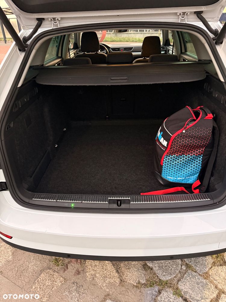 Skoda Superb 2.0 TDI Ambition DSG - 26