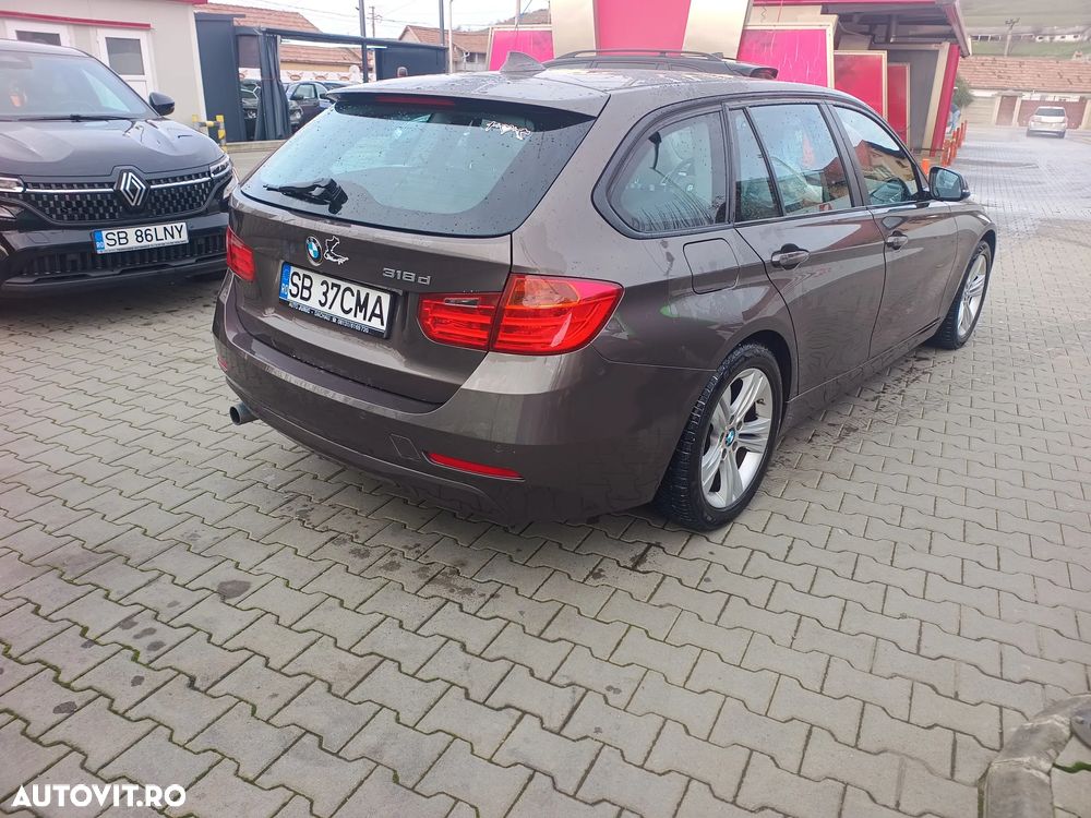 BMW Seria 3 318d - 4