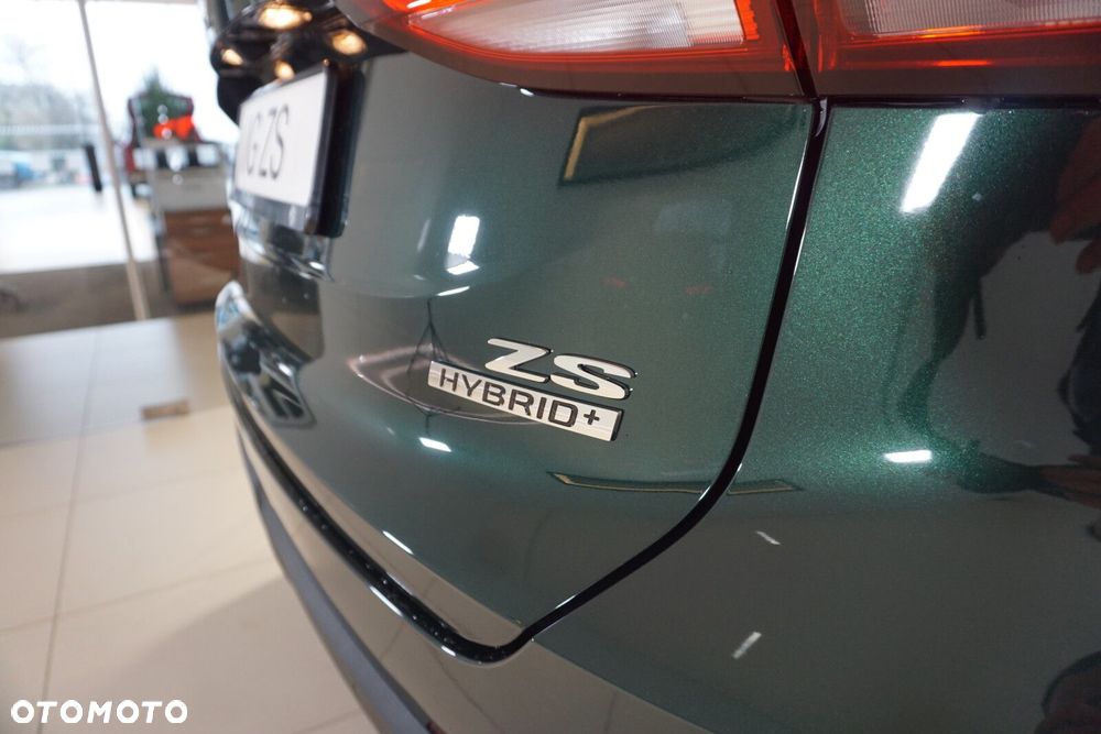 MG ZS Hybrid+ - 21