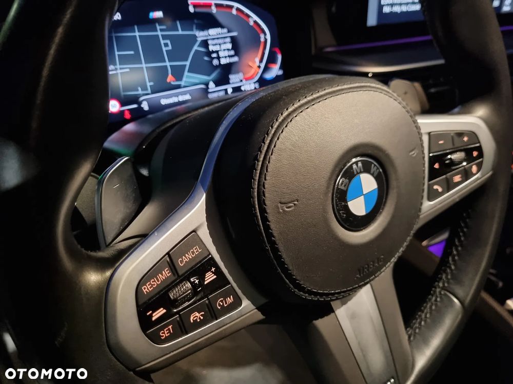 BMW Seria 5 520d xDrive MHEV M Sport sport - 9