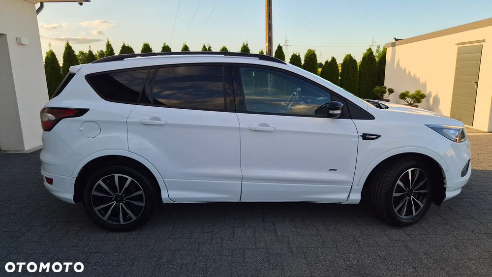 Ford Kuga 2.0 TDCi 4x4 ST-Line - 27