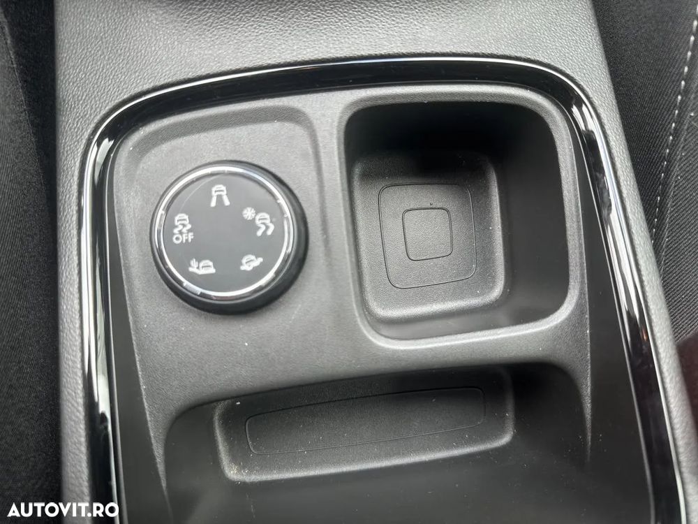Opel Grandland 1.2 Turbo START/STOP Business Edition - 12
