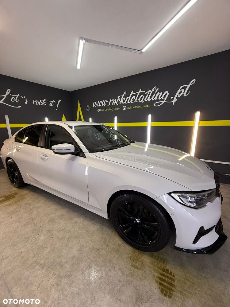 BMW Seria 3 318d MHEV Sport Line - 21