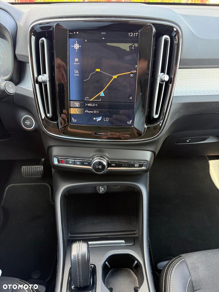 Volvo XC 40 D4 AWD Geartronic Momentum - 18