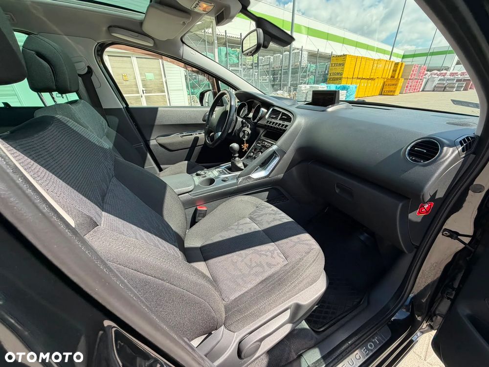 Peugeot 3008 1.6 HDi Premium - 30