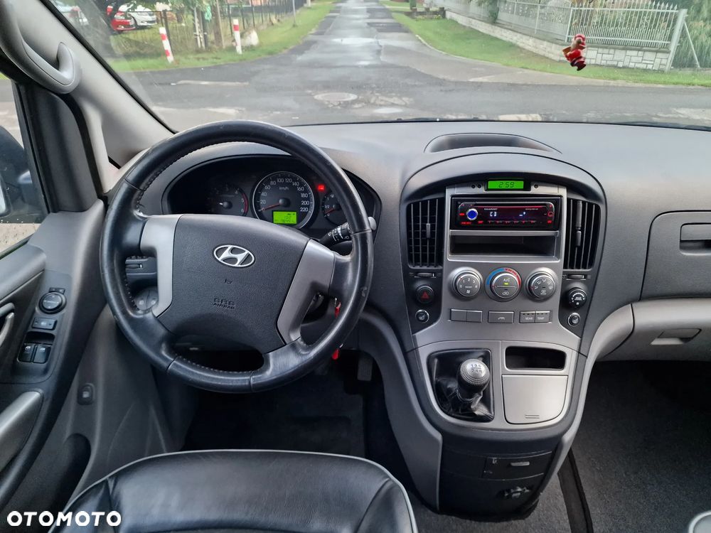 Hyundai H-1 2.5 CRDi Premium - 18