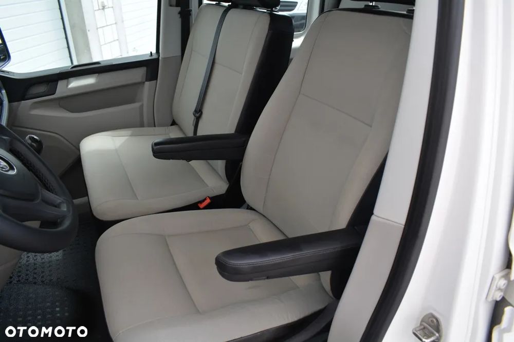 Volkswagen TRANSPORTER T6 DOKA - 21