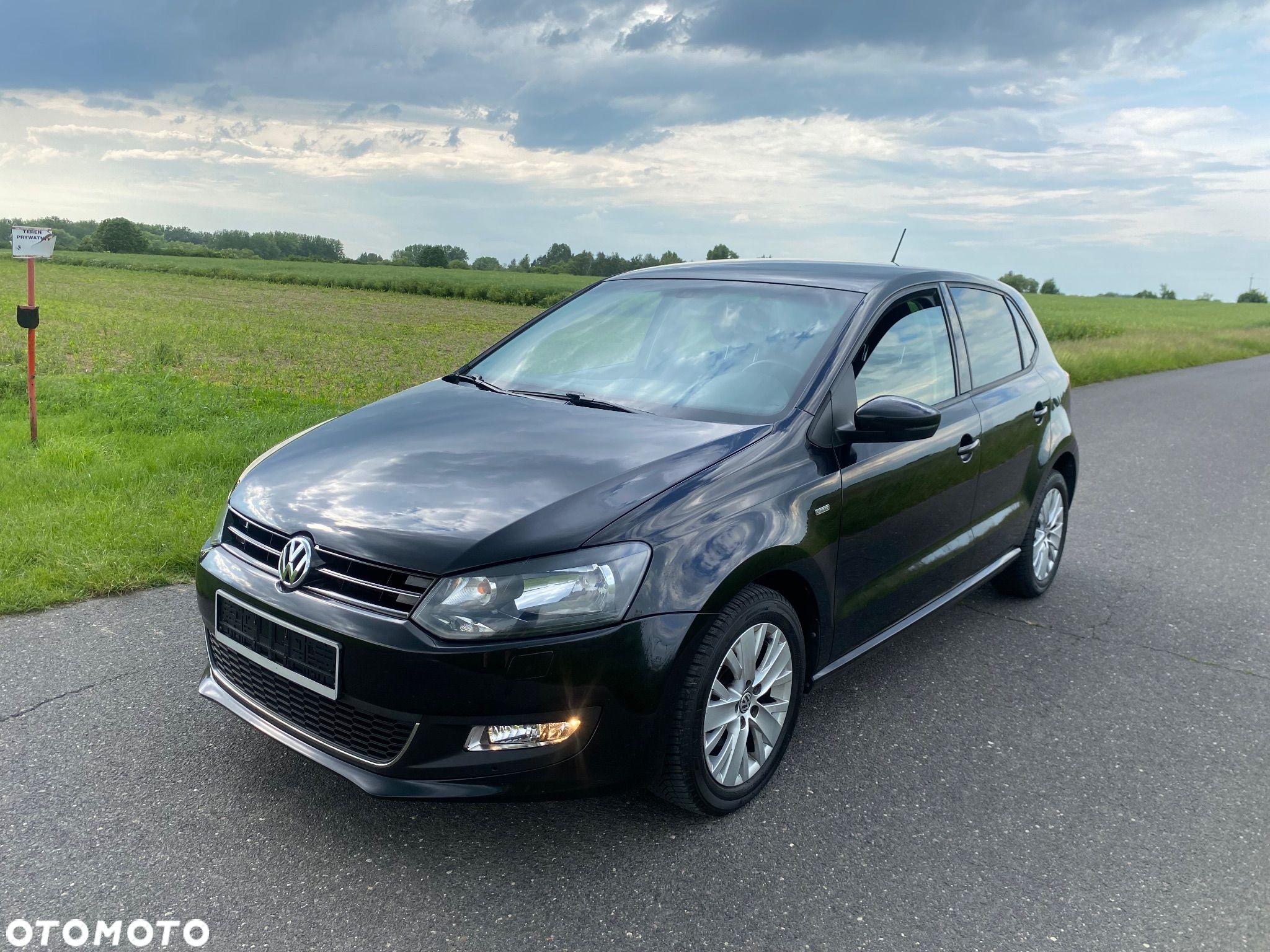 Volkswagen Polo 1.4 16V Comfortline - 1