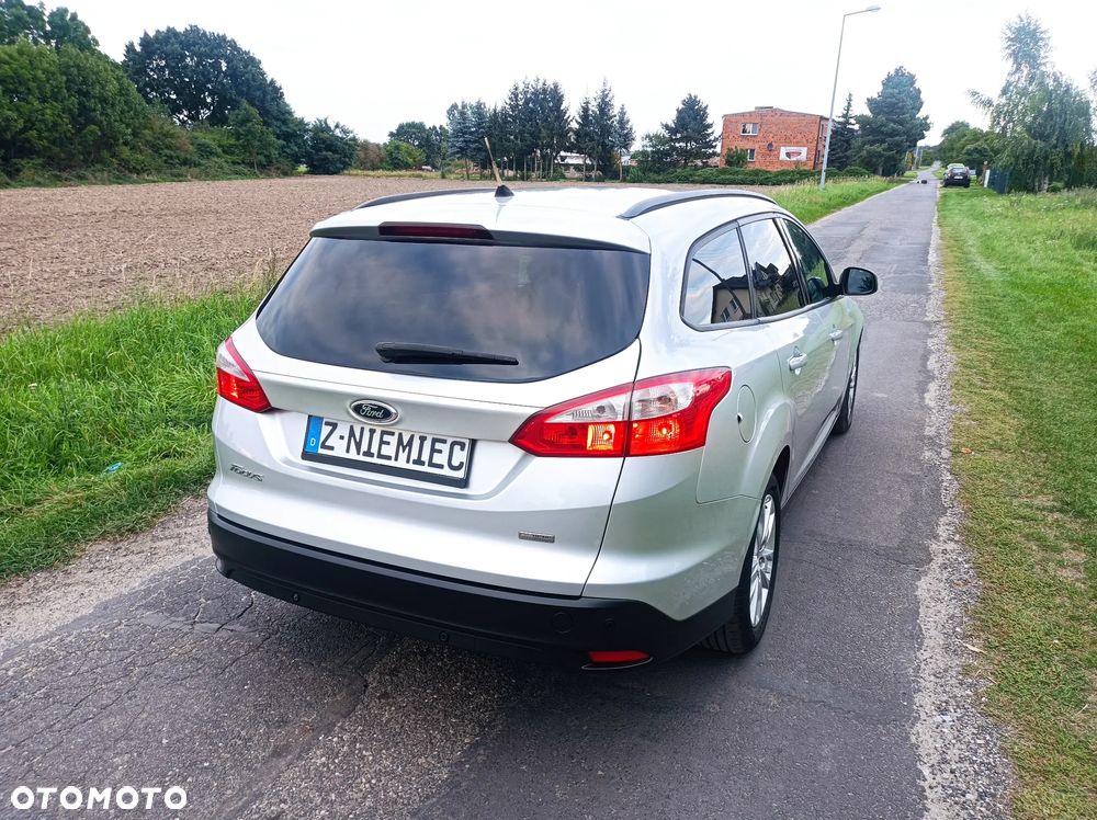 Ford Focus 1.6 TDCi DPF SYNC Edition - 36