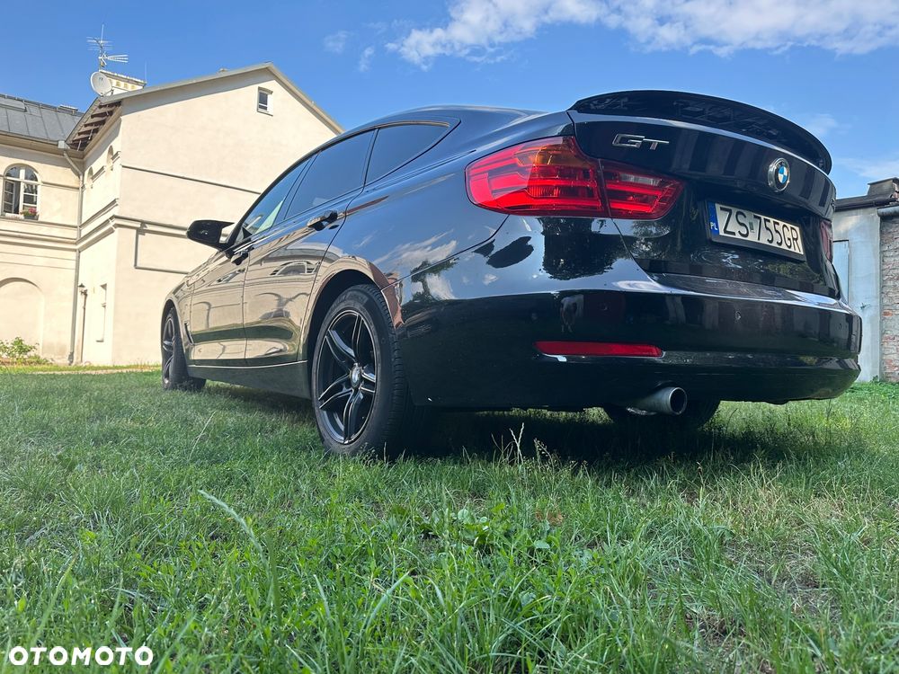 BMW Seria 3 318d - 27