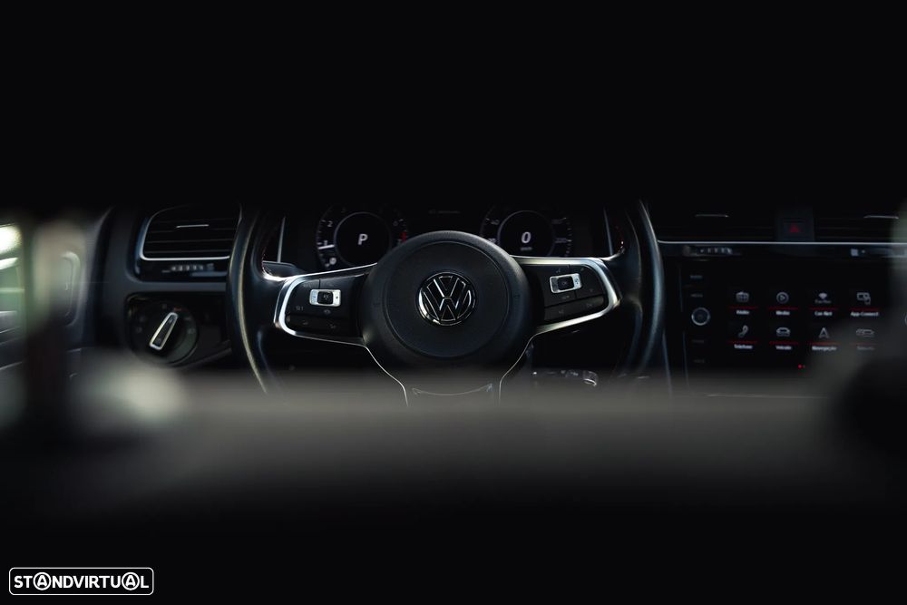 VW Golf 2.0 TSI GTI DSG Performance - 24