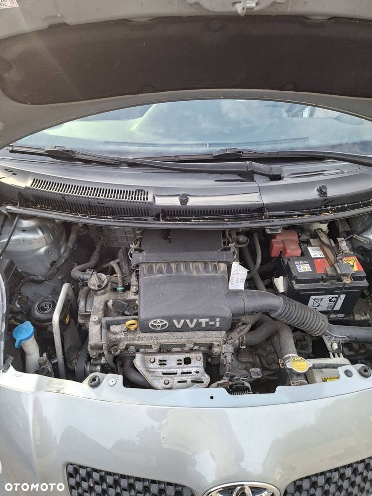 Toyota Yaris 1.3 Sol MM - 3