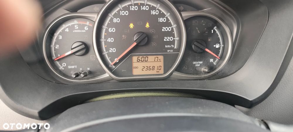 Toyota Yaris 1.4 D-4D Premium EU6 - 19