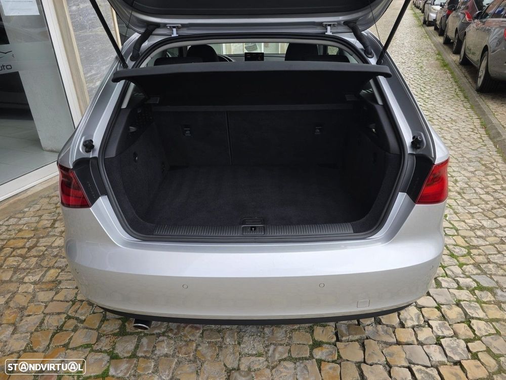 Audi A3 1.6 TDI Sport - 14