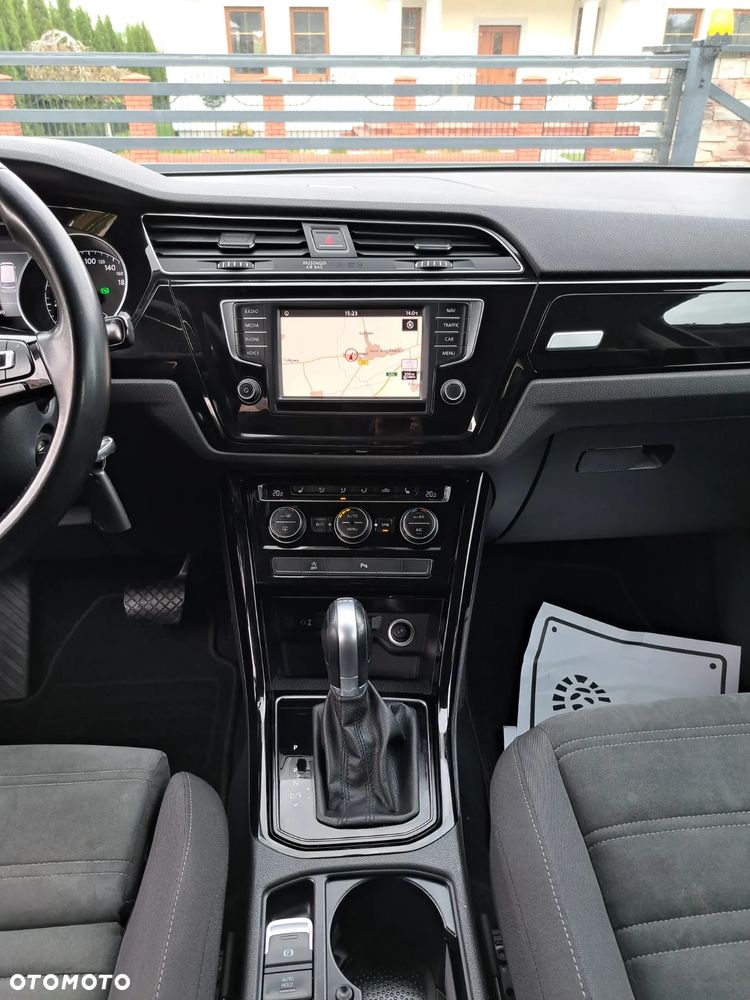 Volkswagen Touran 2.0 TDI SCR (BlueMotion Technology) DSG Highline - 12