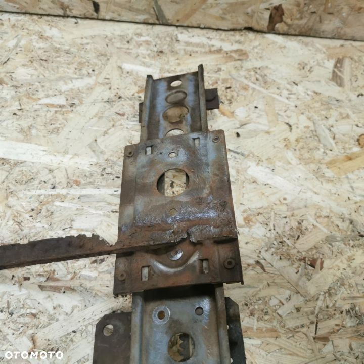 BMW E24 635CSI EUROPA PODNOŚNIKI LEWY/PRAWY SZYB TYŁ NR. 51371874606/ 51371874605 OEM - 12