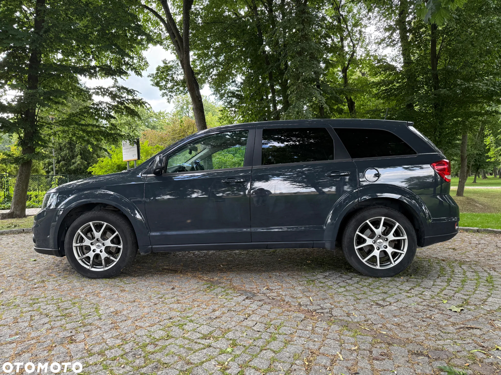Dodge Journey - 8