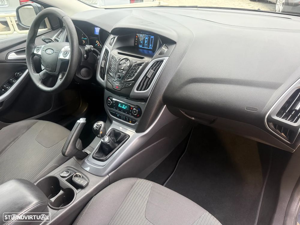 Ford Focus SW 1.6 TDCi Titanium - 14