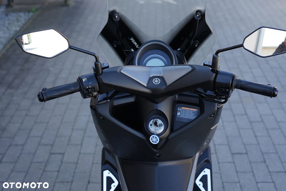 Yamaha NMAX - 15