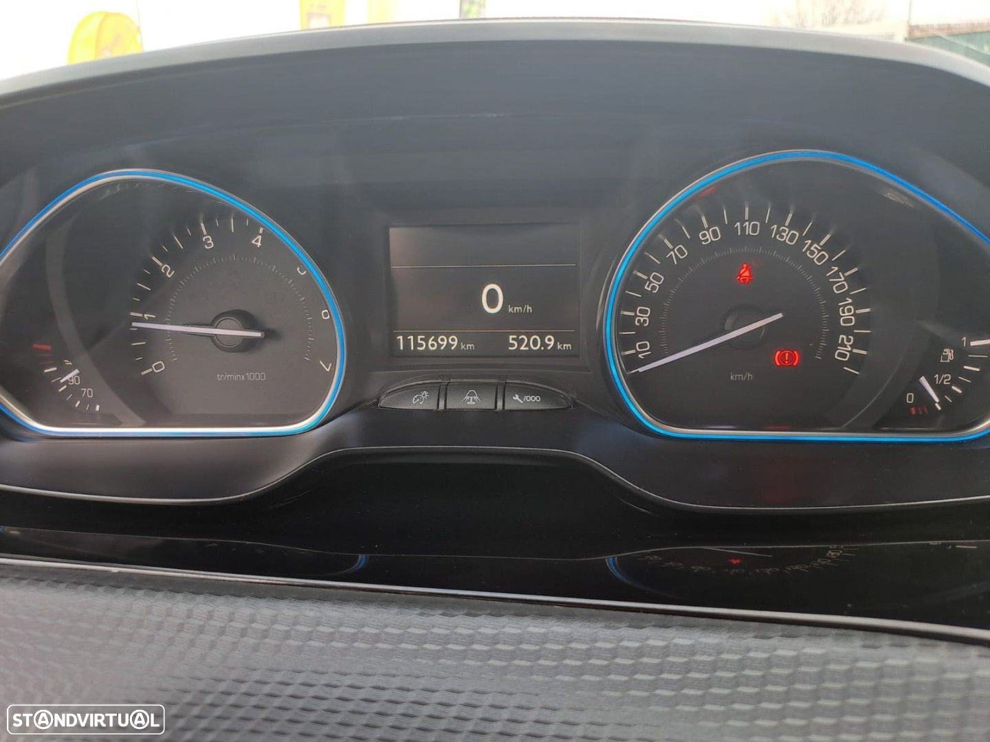 Peugeot 2008 1.2 PureTech Allure - 15